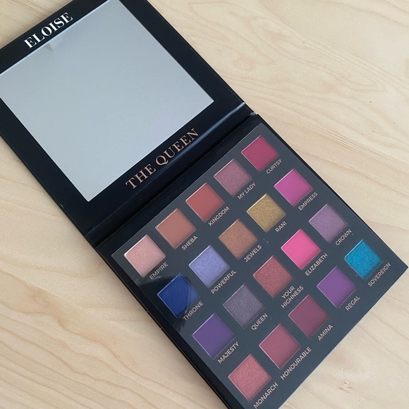 Eloise The Queen Palette - Picture 2 of 2